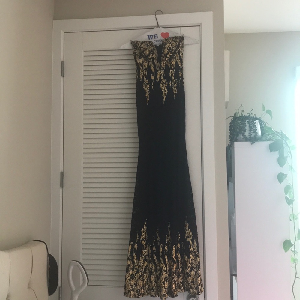 Boutique Gown (Perfect for Prom or Formal Event)